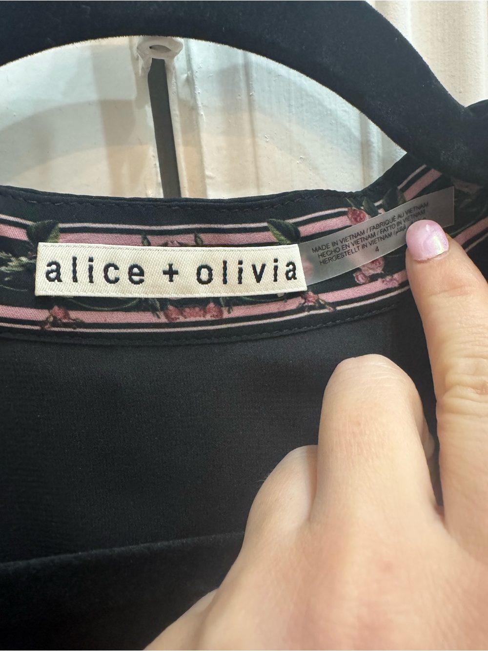 Alice + Olivia Black Antonette Mini Floral Dress - Picture 3 of 4